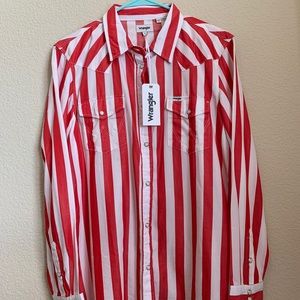 Pin Stripes and Pearl Snaps ✨ Size Large